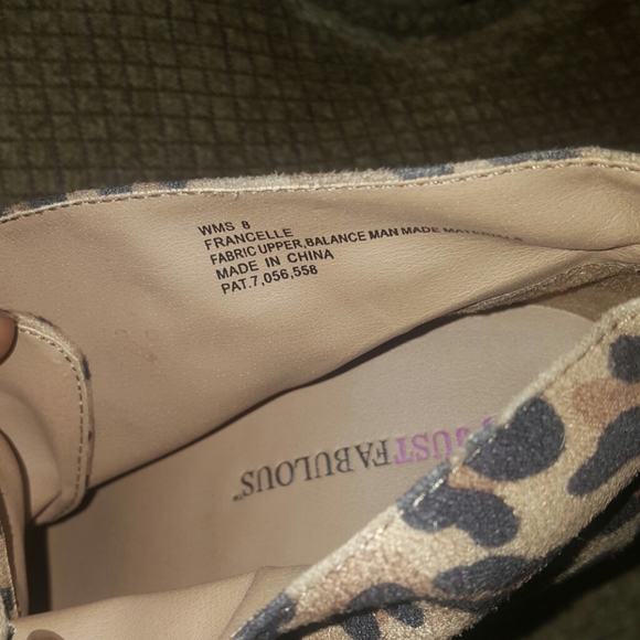 Cheetah print heels - Picture 3 of 4